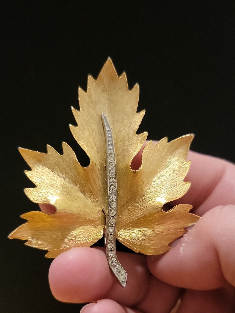Vintage Jewelry Park Lane 1950s Gold-Tone Leaf Brooch with Clear Crystal Stem